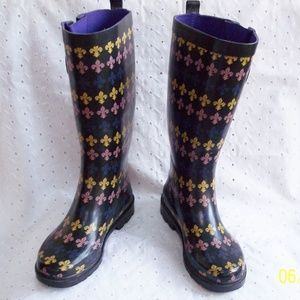 CAPELLI RAIN BOOTS FLEUR-DE-LIS SIZE 6